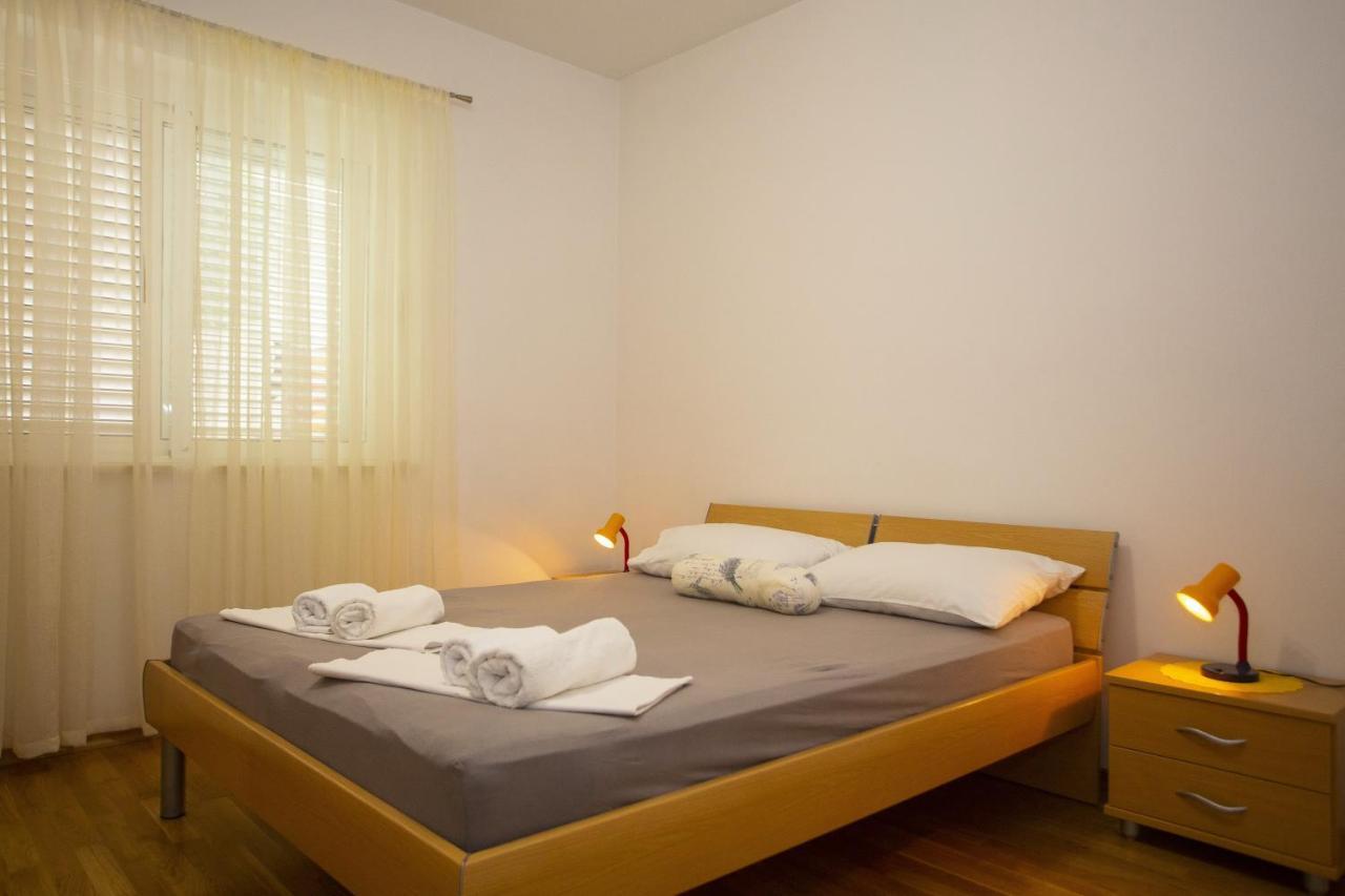 Apartments With A Parking Space Podgora, Makarska - 12816 Екстериор снимка