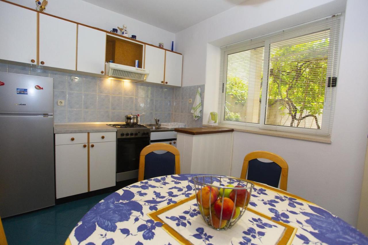Apartments With A Parking Space Podgora, Makarska - 12816 Екстериор снимка