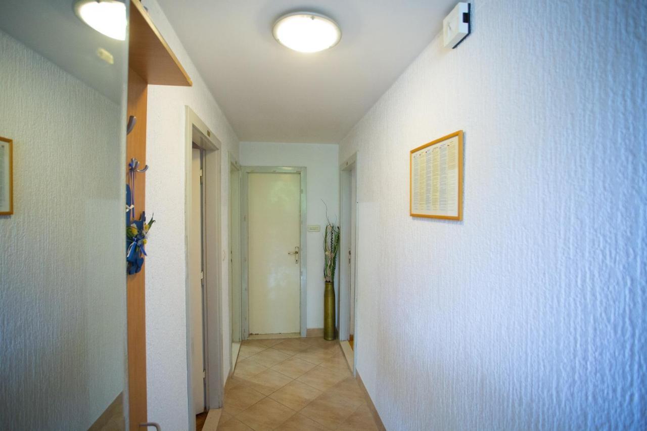 Apartments With A Parking Space Podgora, Makarska - 12816 Екстериор снимка